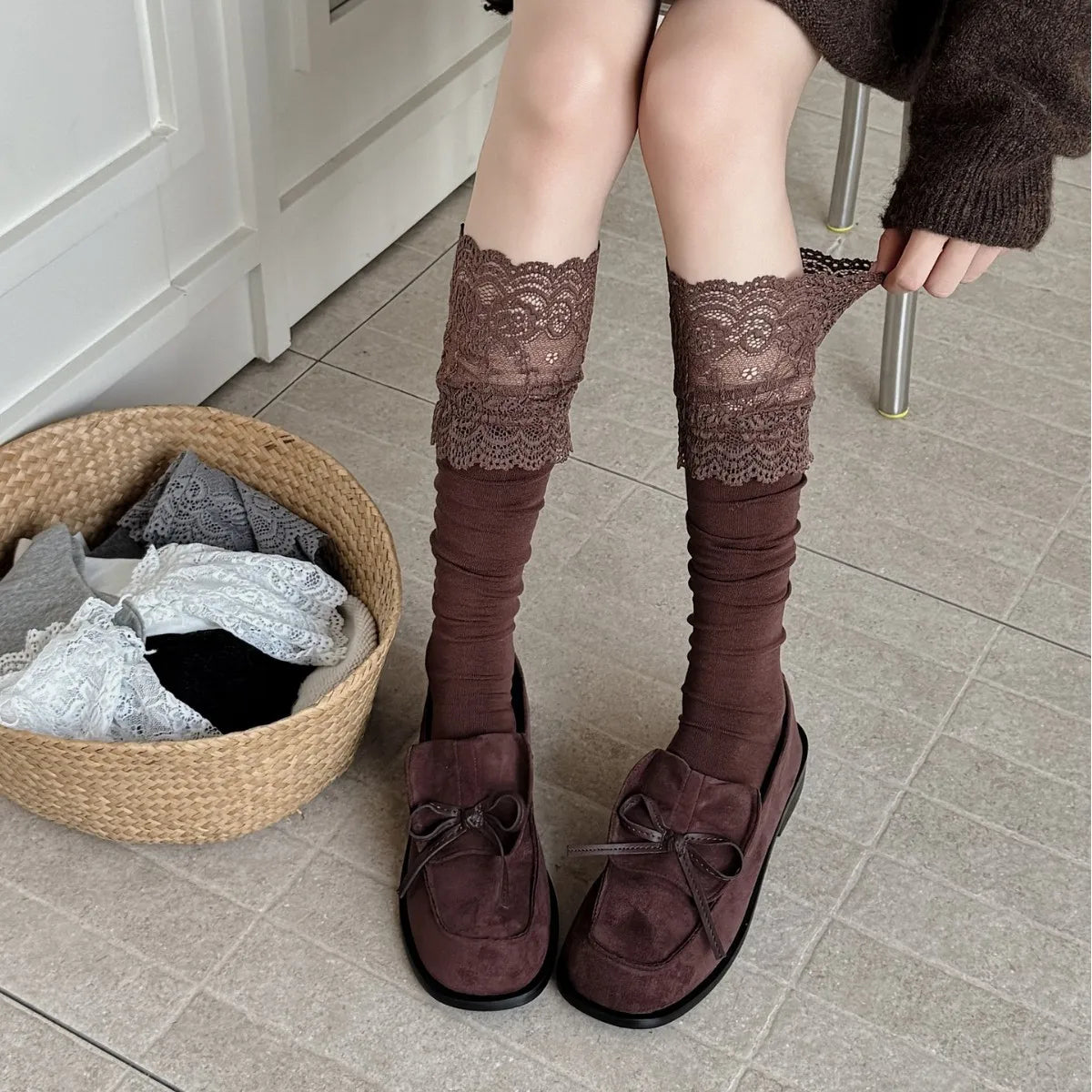 Lace Trim Knee High Socks