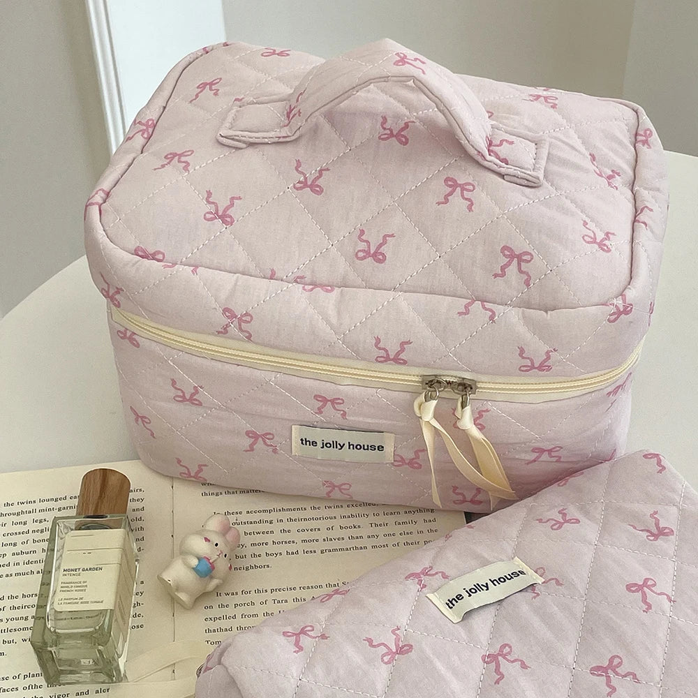 Rosa gesteppte Kosmetiktasche mit Schleifen 🎀