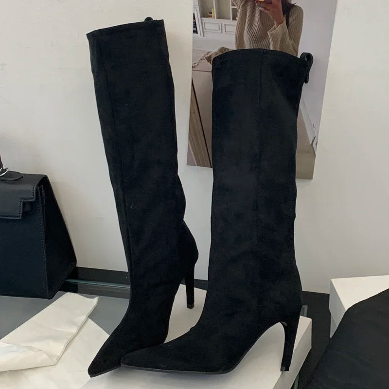 Suede Pointed Knee High Boots 🤎