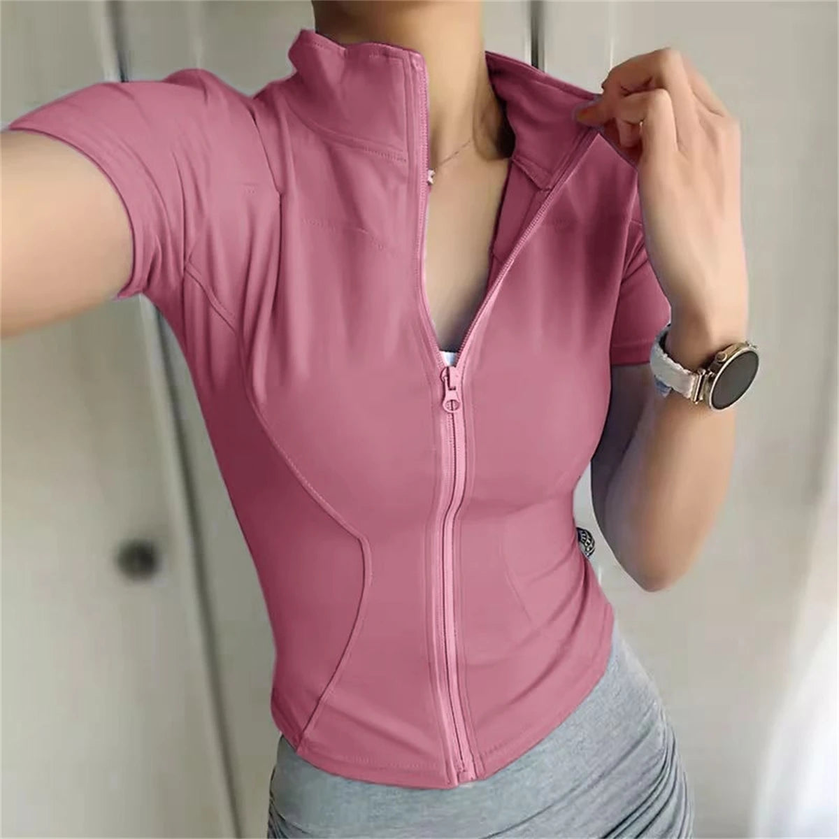Sculpt Fit Zip Top 🤍
