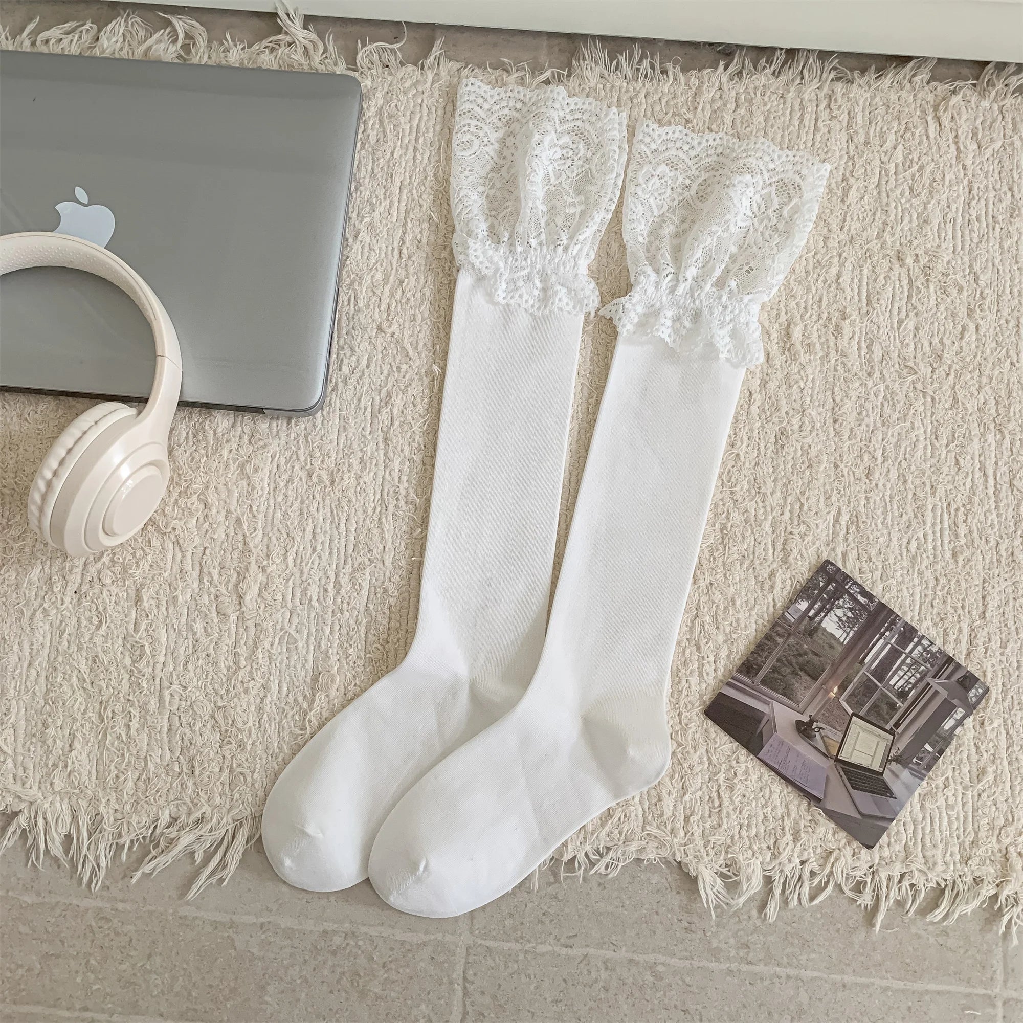 Lace Trim Knee High Socks