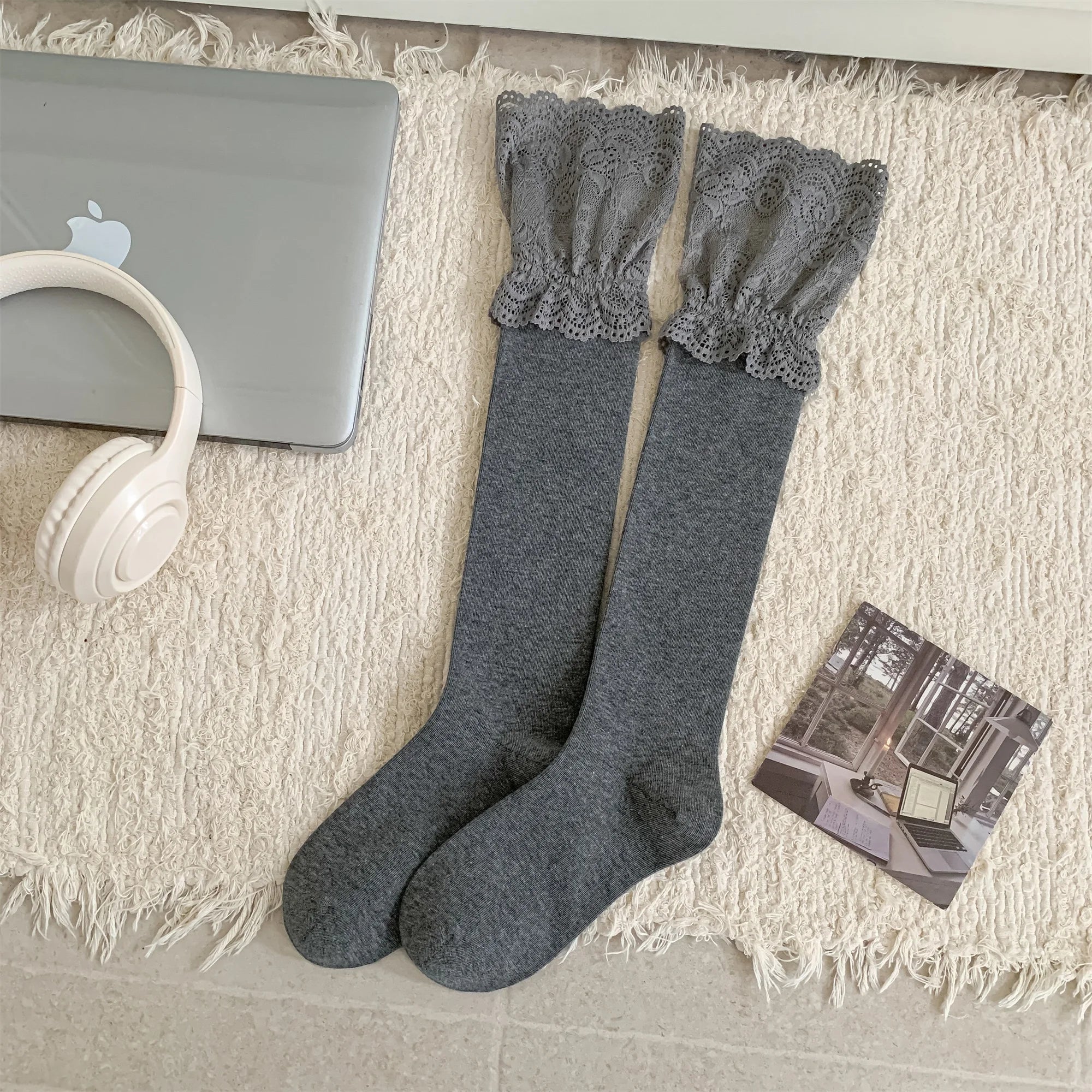 Lace Trim Knee High Socks