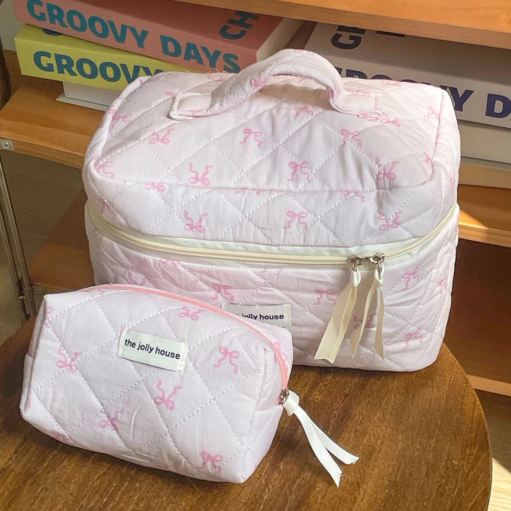 Rosa gesteppte Kosmetiktasche mit Schleifen 🎀
