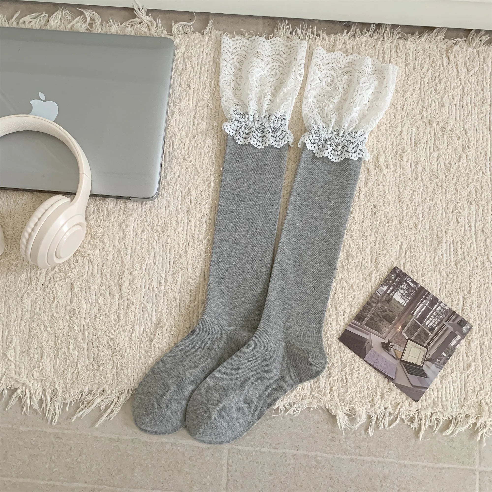 Lace Trim Knee High Socks