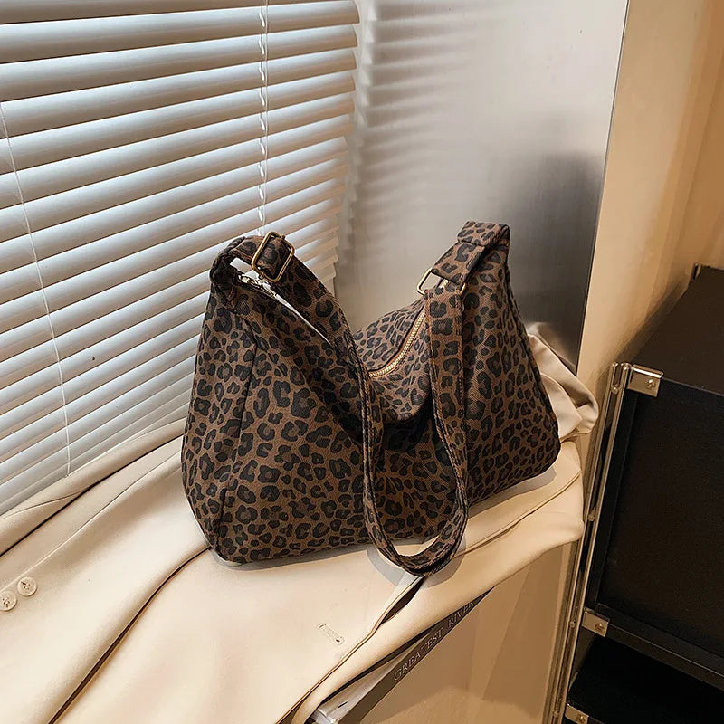 Leopard Hobo Bag 🤎