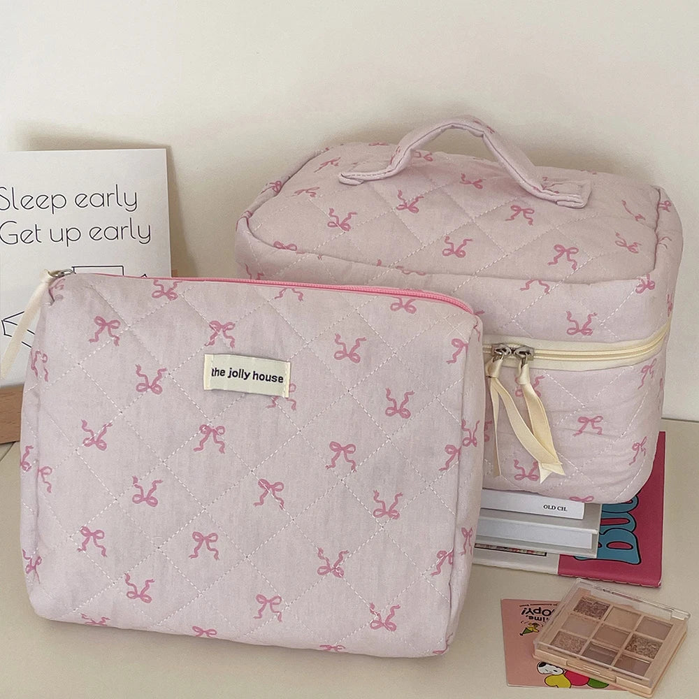 Rosa gesteppte Kosmetiktasche mit Schleifen 🎀