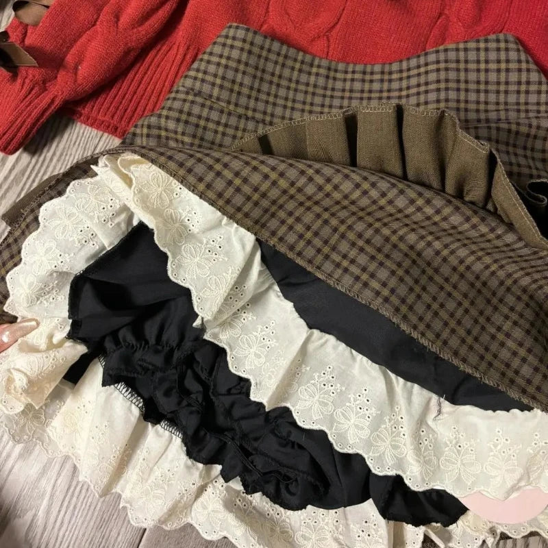 Vintage Lace Ruffle Mini Skirt 🤎