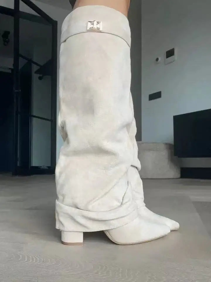 Pointed Knee High Boots 🤎