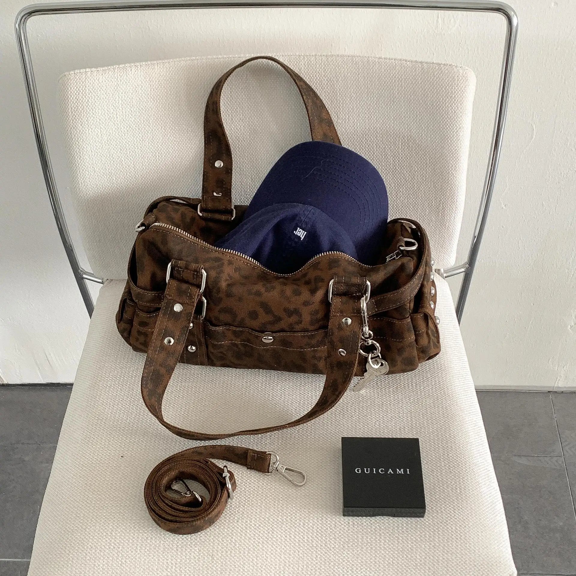 Vintage Leopard Boston Bag 🤎