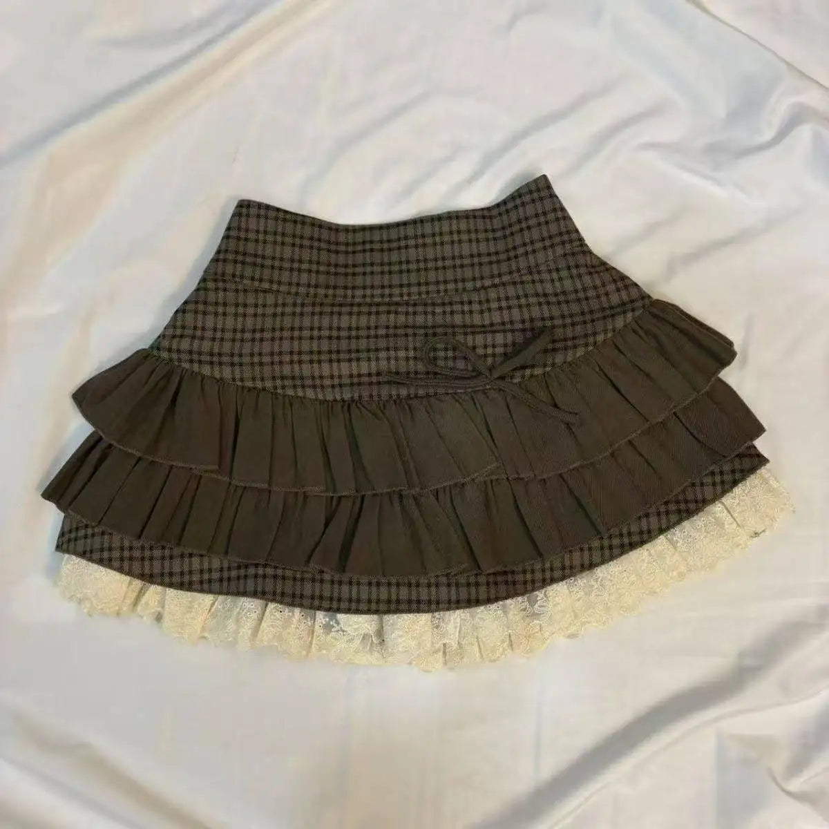 Vintage Lace Ruffle Mini Skirt 🤎