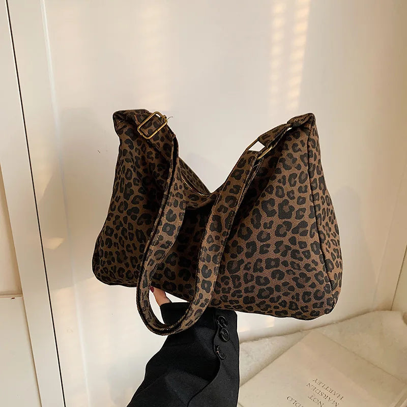 Leopard Hobo Bag 🤎